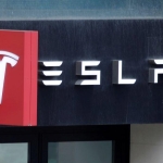 tesla-paylari-robotaksi-trafik-ihlalleri-haberleri-ortasinda-yararlarini-azaltti-fZFibPjQ.jpg